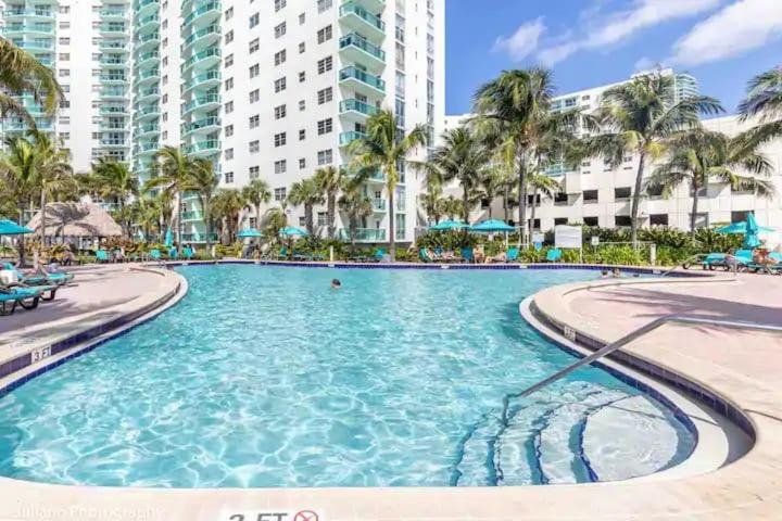 Hollywood Beach Apartment Екстер'єр фото